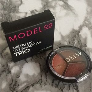 Model Co Metallic Eyeshadow Trio